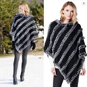 NWT!! Donna Salyer’s Fabulous Furs Knit & Faux Fur Poncho Black & Grey O/S